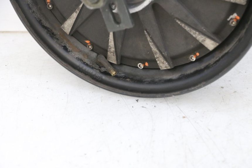 photo de MOTOR EFUN PUSA 1 - Pontos de fixação