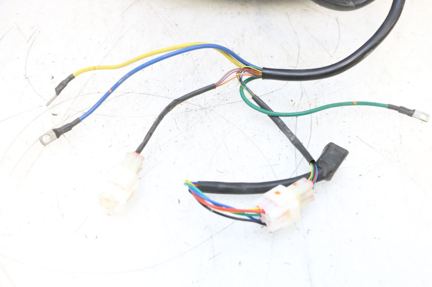 photo de MOTOR EFUN PUSA 1 - Pontos de fixação
