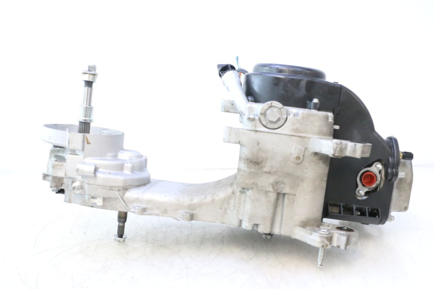photo de MOTOR JM MOTORS R-MAX TECH 50 (2024 - 2026) - Pontos de fixação