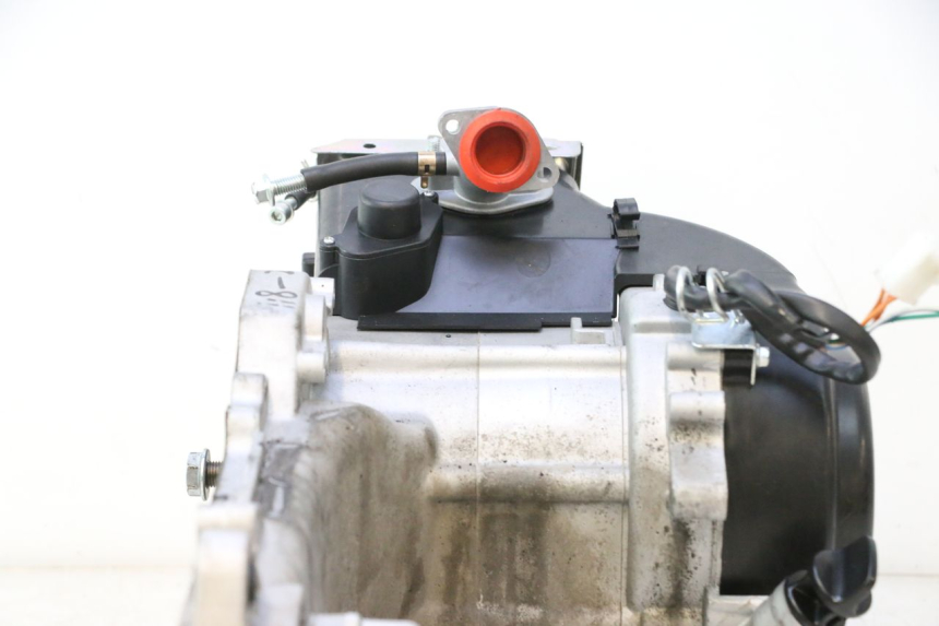 photo de MOTOR JM MOTORS R-MAX TECH 50 (2024 - 2026) - Marcações e referências