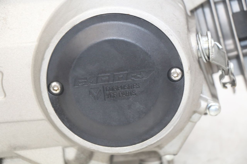 photo de MOTOR YCF R-START 125 - Peça verificada