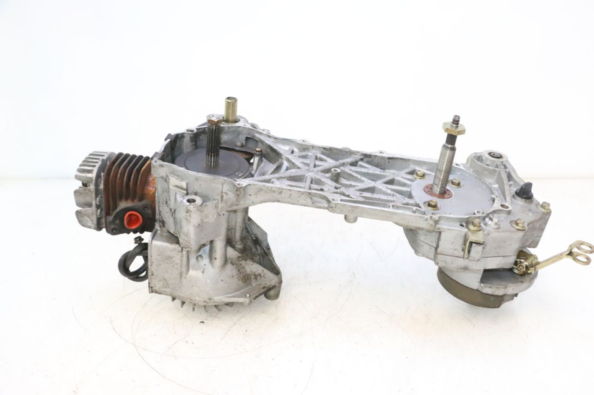 photo de MOTOR RIDE RACE GT 2T 50 (2012 - 2017) - Detalhes característicos