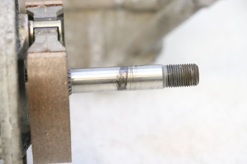 photo de MOTOR YIYING RETRO 125 (2008 - 2018) - Detalhes característicos