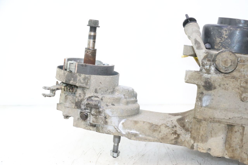 photo de MOTOR YIYING RETRO 50 (2008 - 2017) - Ampliação técnica