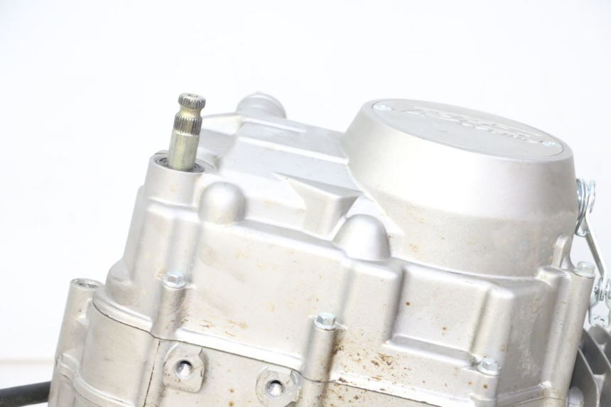 photo de MOTOR APOLLO RFZ 125 - Detalhe da peça