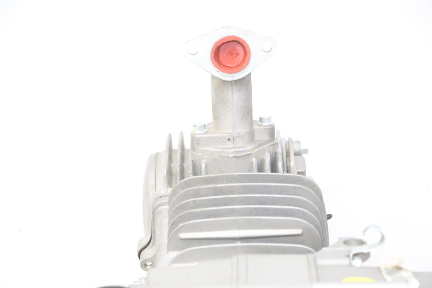 photo de MOTOR APOLLO RFZ 125 - Imagem adicional