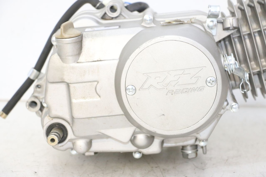 photo de MOTOR APOLLO RFZ 125 - Estado da superfície