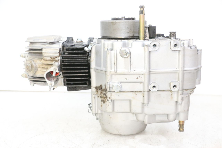 photo de MOTOR APOLLO RFZ 125 - Pontos de fixação