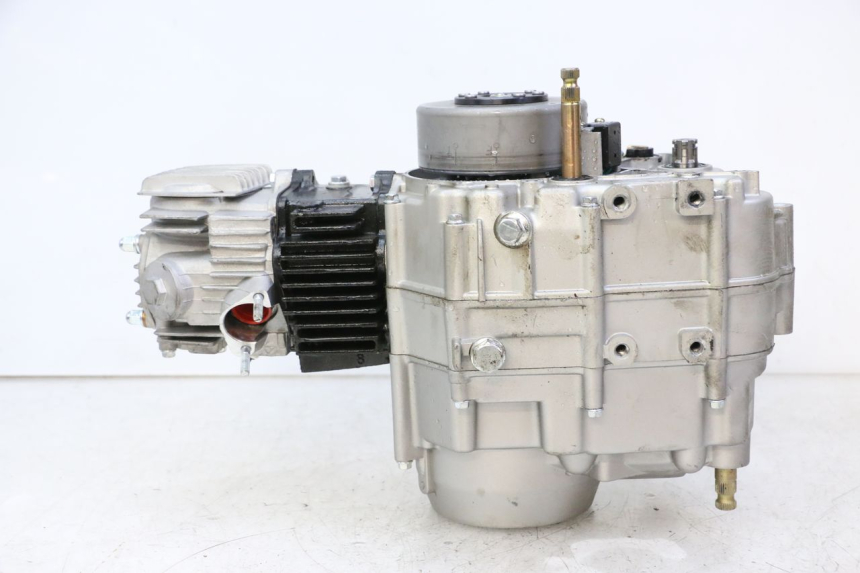 photo de MOTOR APOLLO RFZ 125 - Detalhe da peça