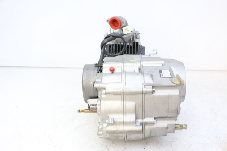 photo de MOTOR APOLLO RFZ 125 - Ampliação dos componentes