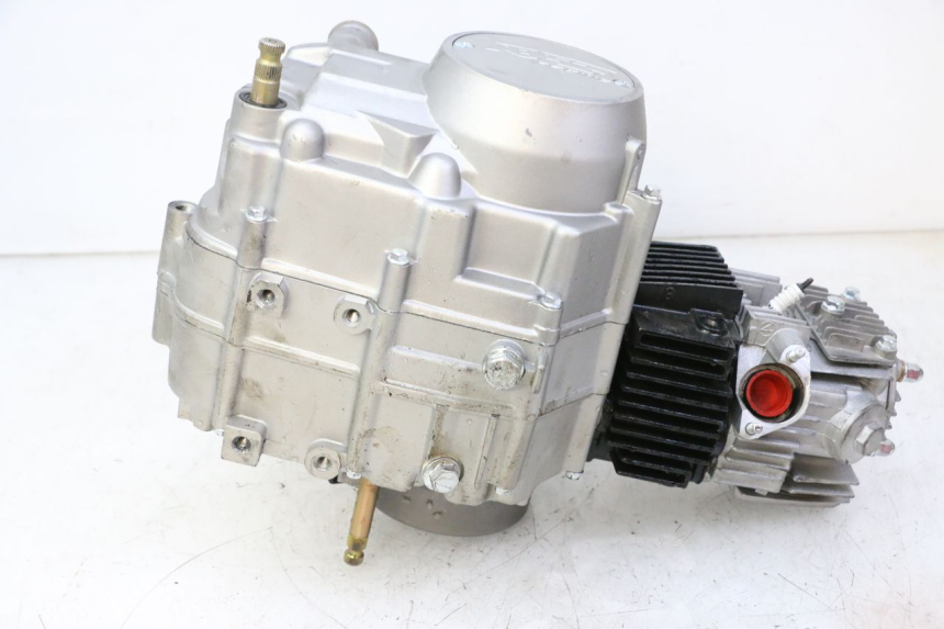photo de MOTOR APOLLO RFZ 125 - Vista geral