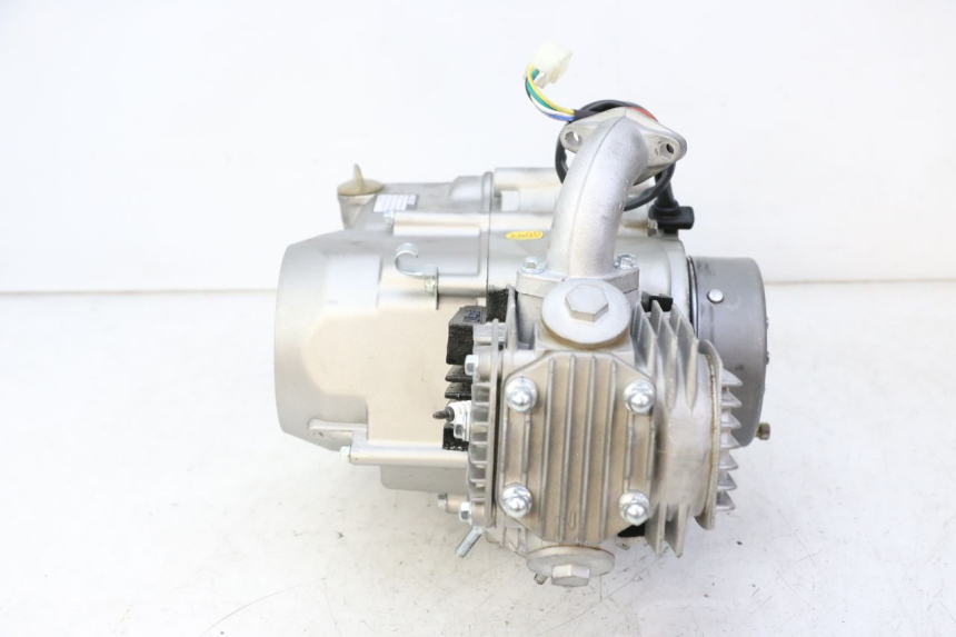 photo de MOTOR APOLLO RFZ 125 - Pontos de fixação