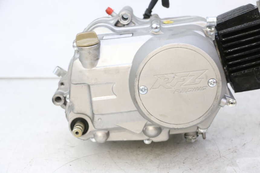 photo de MOTOR APOLLO RFZ 125 - Estado da superfície