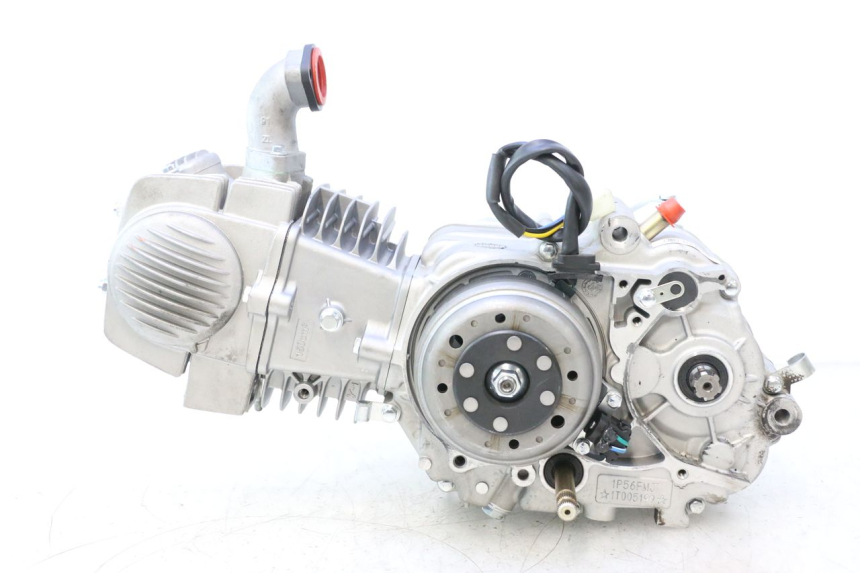 photo de MOTOR APOLLO RFZ 150 - Vista principal