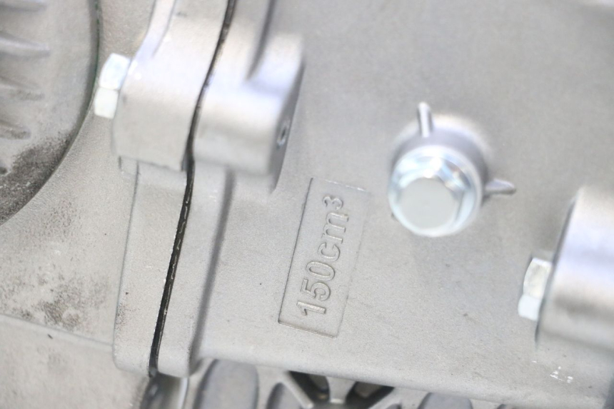 photo de MOTOR APOLLO RFZ 150 - Ângulo alternativo