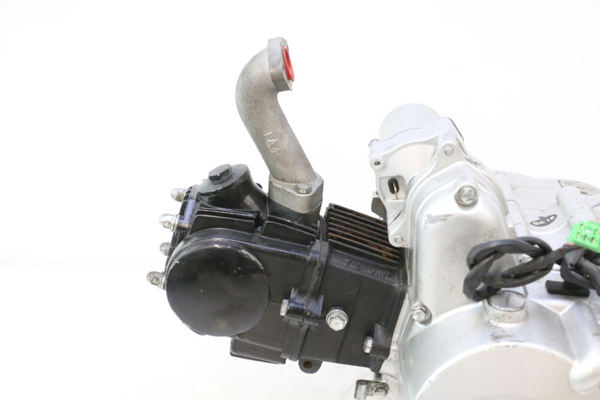 photo de MOTOR YAMASAKI ROADSTER 50 (2013 - 2018) - Ângulo alternativo