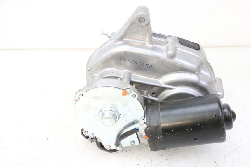 photo de MOTOR ROLL LOCK PIAGGIO MP3 HPE 310 (2024 - 2025) - Detalhes característicos