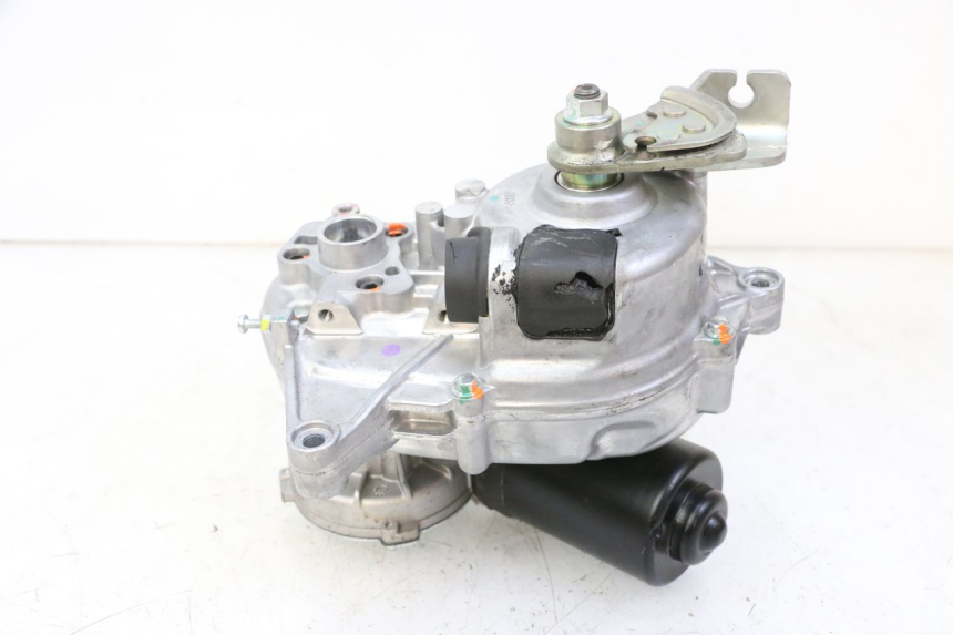 photo de MOTOR ROLL LOCK PIAGGIO MP3 HPE 310 (2024 - 2025) - Zoom do estado de desgaste
