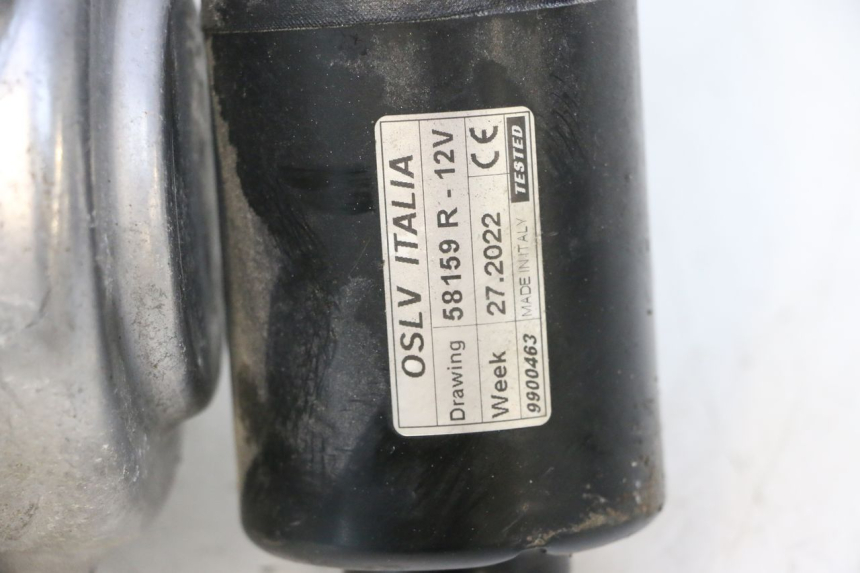 photo de MOTOR ROLL LOCK PIAGGIO MP3 HPE 530 (2022 - 2026) - Vista de perto