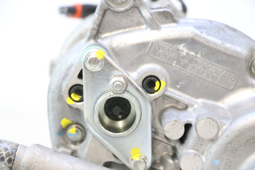 photo de MOTOR ROLL LOCK PIAGGIO MP3 HPE 530 (2022 - 2026) - Ângulo alternativo