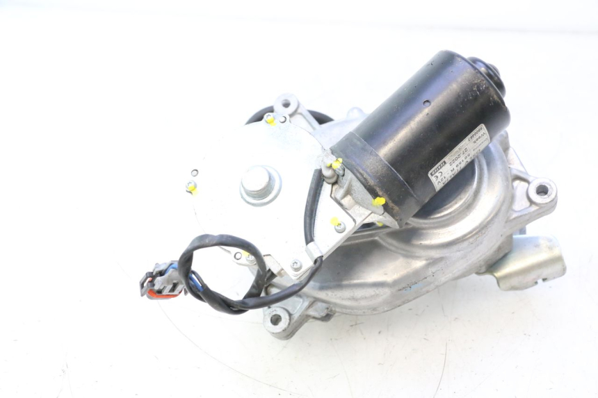 photo de MOTOR ROLL LOCK PIAGGIO MP3 HPE 530 (2022 - 2026) - Estado da superfície