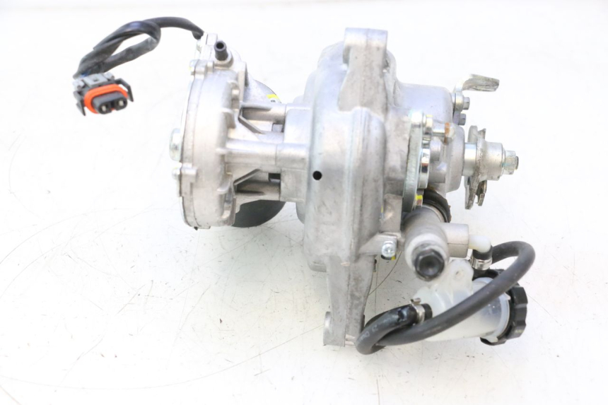 photo de MOTOR ROLL LOCK PIAGGIO MP3 HPE 530 (2022 - 2026) - Marcações e referências