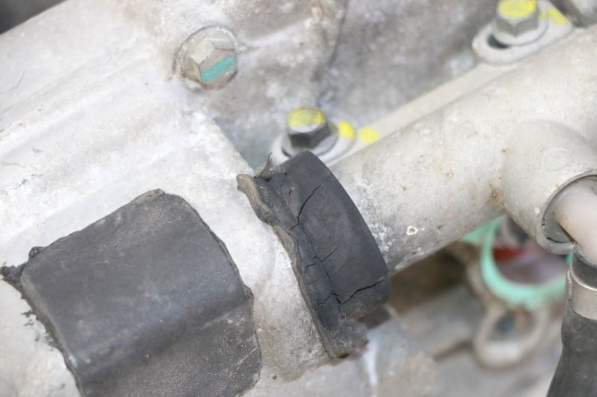 photo de MOTOR ROLL LOCK PIAGGIO MP3 LT 300 (2010 - 2016) - Ampliação técnica