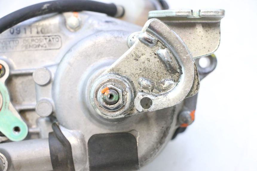 photo de MOTOR ROLL LOCK PIAGGIO MP3 LT 300 (2010 - 2016) - Vista de perto
