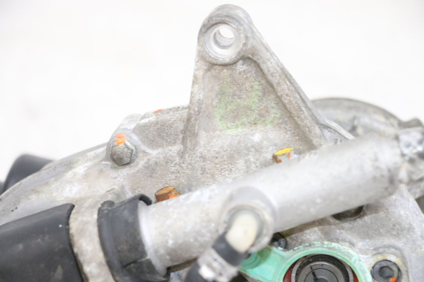 photo de MOTOR ROLL LOCK PIAGGIO MP3 RL 250 (2006 - 2010) - Detalhes característicos