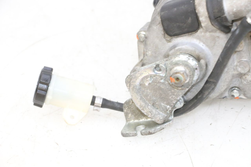 photo de MOTOR ROLL LOCK PIAGGIO MP3 RL 250 (2006 - 2010) - Marcações e referências