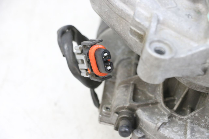 photo de MOTOR ROLL LOCK PIAGGIO MP3 500 (2016 - 2018) - Pontos de fixação