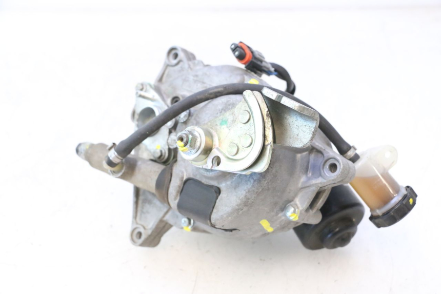 photo de MOTOR ROLL LOCK PIAGGIO MP3 500 (2016 - 2018) - Detalhes característicos