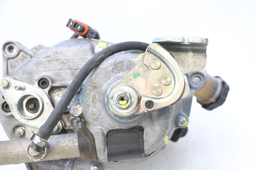 photo de MOTOR ROLL LOCK PIAGGIO MP3 500 (2016 - 2018) - Ampliação dos componentes