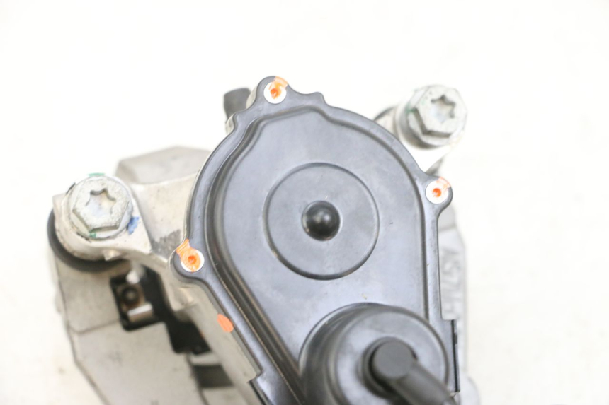 photo de MOTOR ROLL LOCK YAMAHA TRICITY 300 (2020 - 2024) - Vista do produto