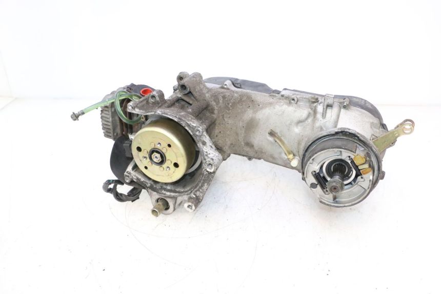 photo de MOTOR TNT MOTOR ROMA 10' 2T 50 (2011 - 2018) - Outro ângulo de visão