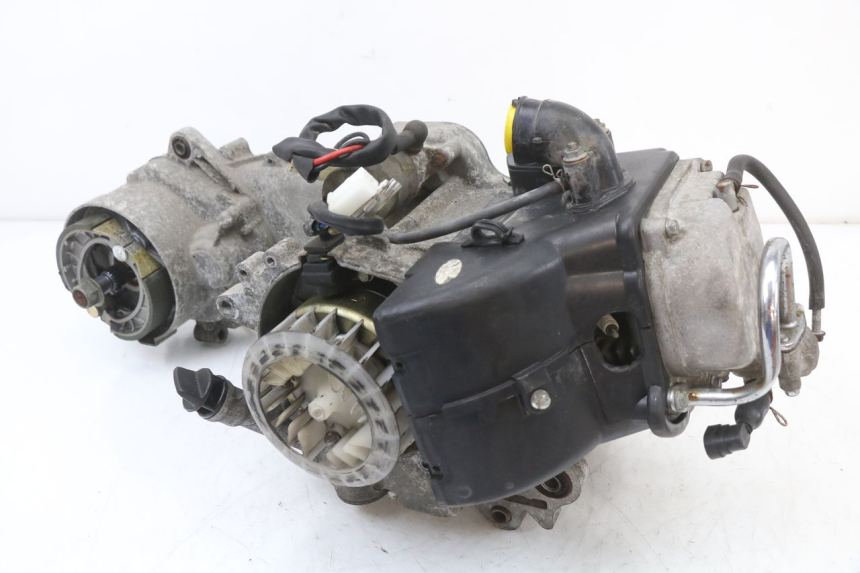 photo de MOTOR TNT MOTOR ROMA 10' 4T 50 (2007 - 2018) - Outro ângulo de visão