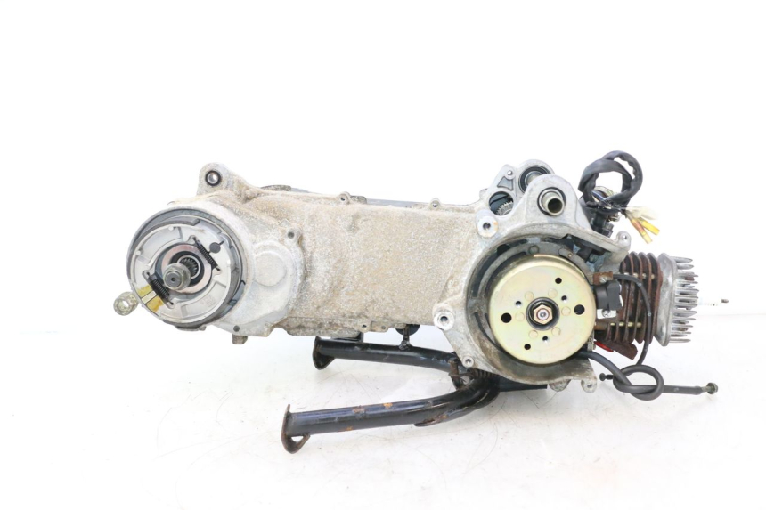 photo de MOTOR TNT MOTOR ROMA 12' 2T 50 (2007 - 2018) - Detalhes característicos