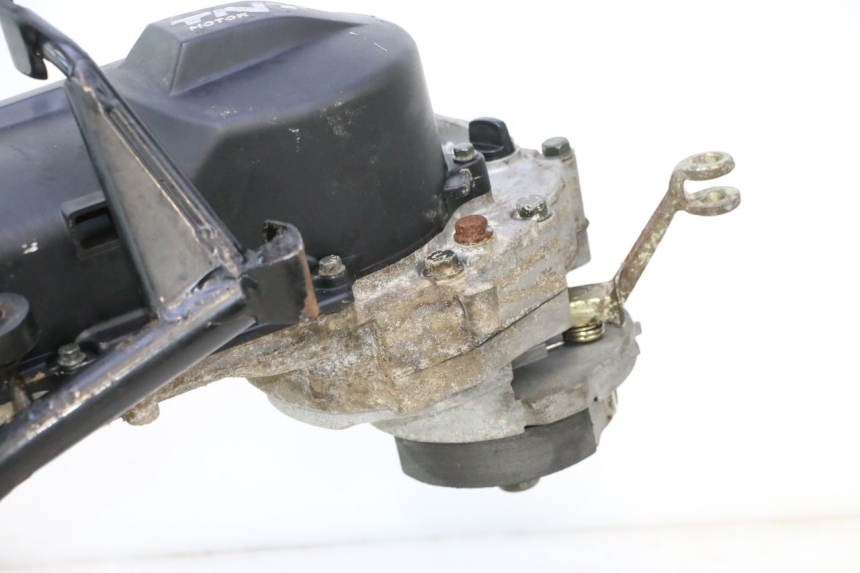 photo de MOTOR TNT MOTOR ROMA 12' 2T 50 (2007 - 2018) - Pontos de fixação
