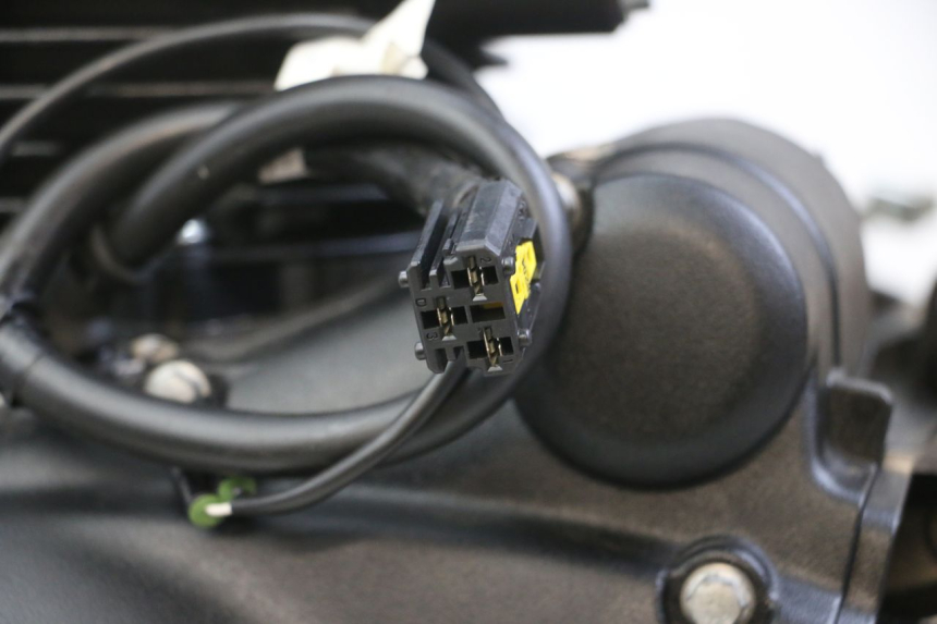 photo de MOTOR ROYAL ENFIELD SCRAM 411 (2022 - 2024) - Ampliação técnica