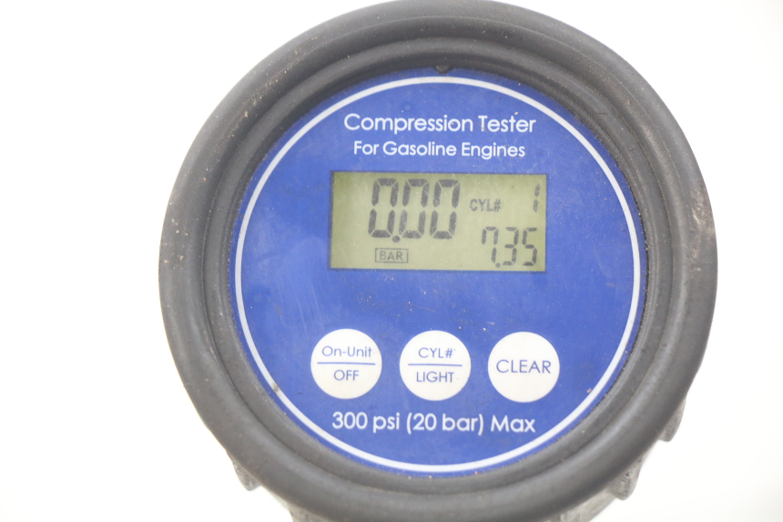 photo de MOTOR APOLLO RXF 125 - Detalhes característicos