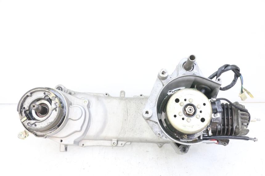 photo de MOTOR KEEWAY RY6 2T 50 (2011 - 2019) - Inspeção visual