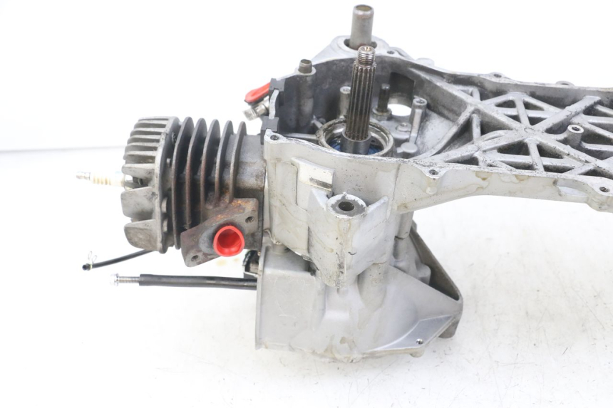 photo de MOTOR KEEWAY RY6 2T 50 (2011 - 2019) - Zoom do estado de desgaste