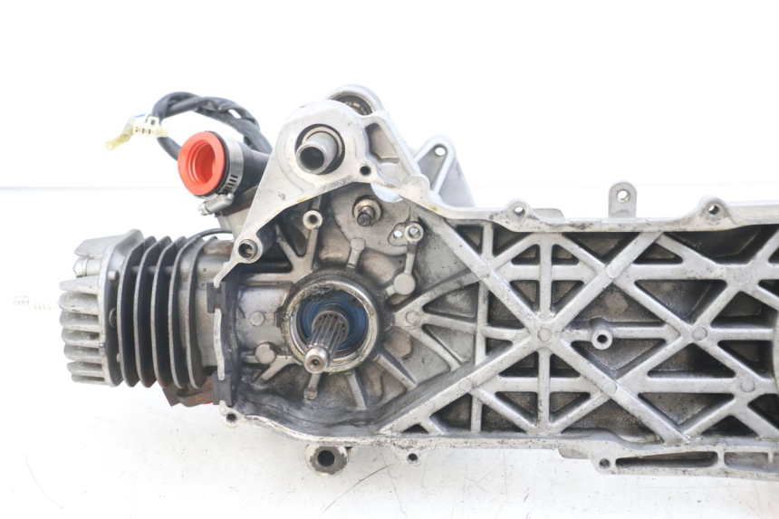 photo de MOTOR KEEWAY RY6 2T 50 (2011 - 2019) - Estado da superfície