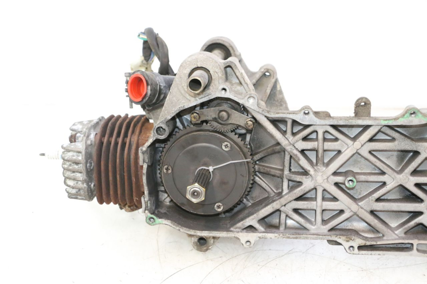 photo de MOTOR KEEWAY RY6 2T 50 (2011 - 2019) - Zoom do estado de desgaste