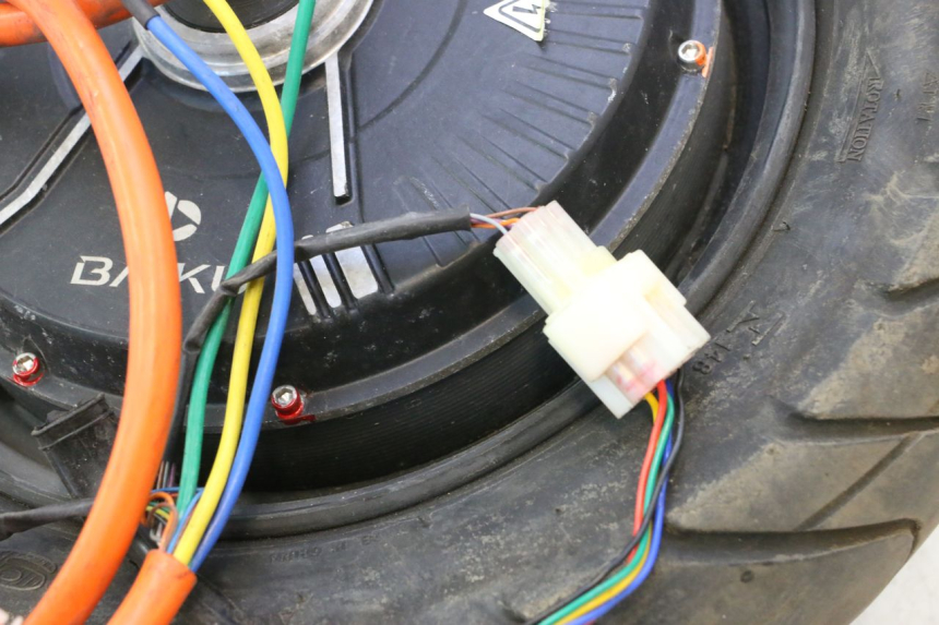 photo de MOTOR BAIKU SAKURA 1 (2021 - 2025) - Estado da superfície