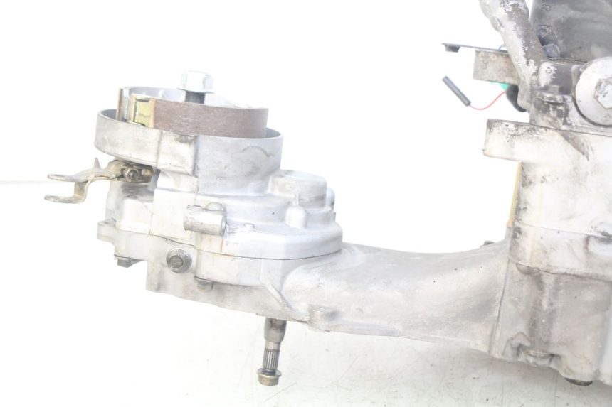 photo de MOTOR JM MOTORS SANTANA 50 (2014 - 2023) - Outro ângulo de visão