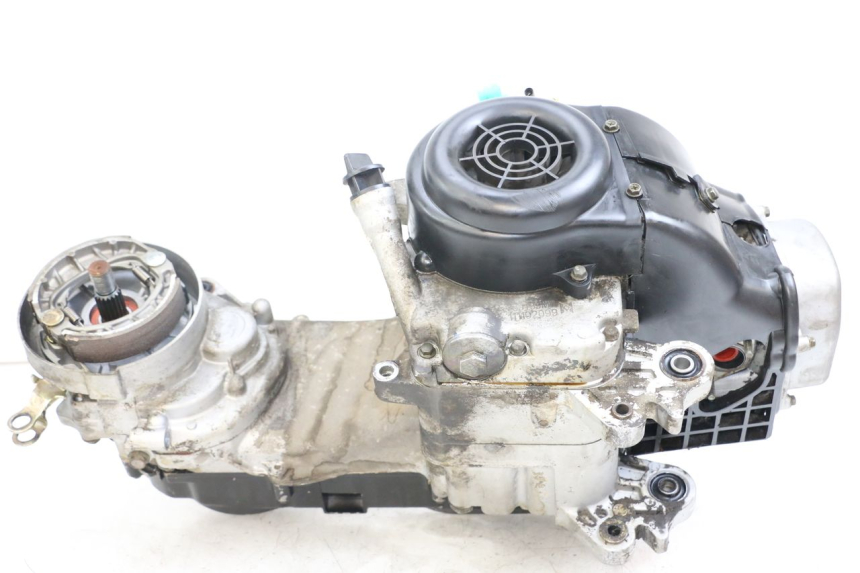 photo de MOTOR JM MOTORS SANTANA 50 (2014 - 2023) - Outro ângulo de visão