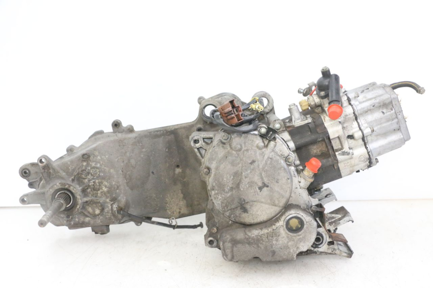 photo de MOTOR PEUGEOT SATELIS COMPRESSOR K15 125 (2006 - 2009) - Detalhes característicos