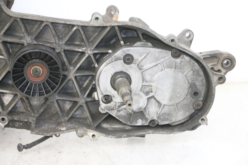 photo de MOTOR PEUGEOT SATELIS COMPRESSOR K15 125 (2006 - 2009) - Inspeção visual