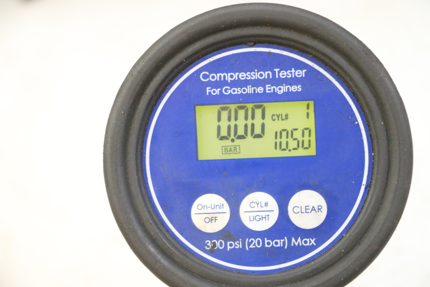 photo de MOTOR PEUGEOT SATELIS COMPRESSOR K15 125 (2006 - 2009) - Pontos de fixação